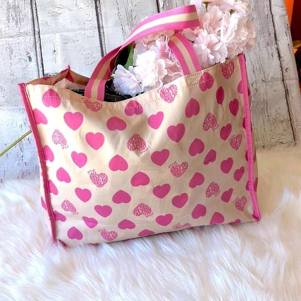 Pink By Victoria’s Secret Victoria’s Valentine's Day Beauty Bag